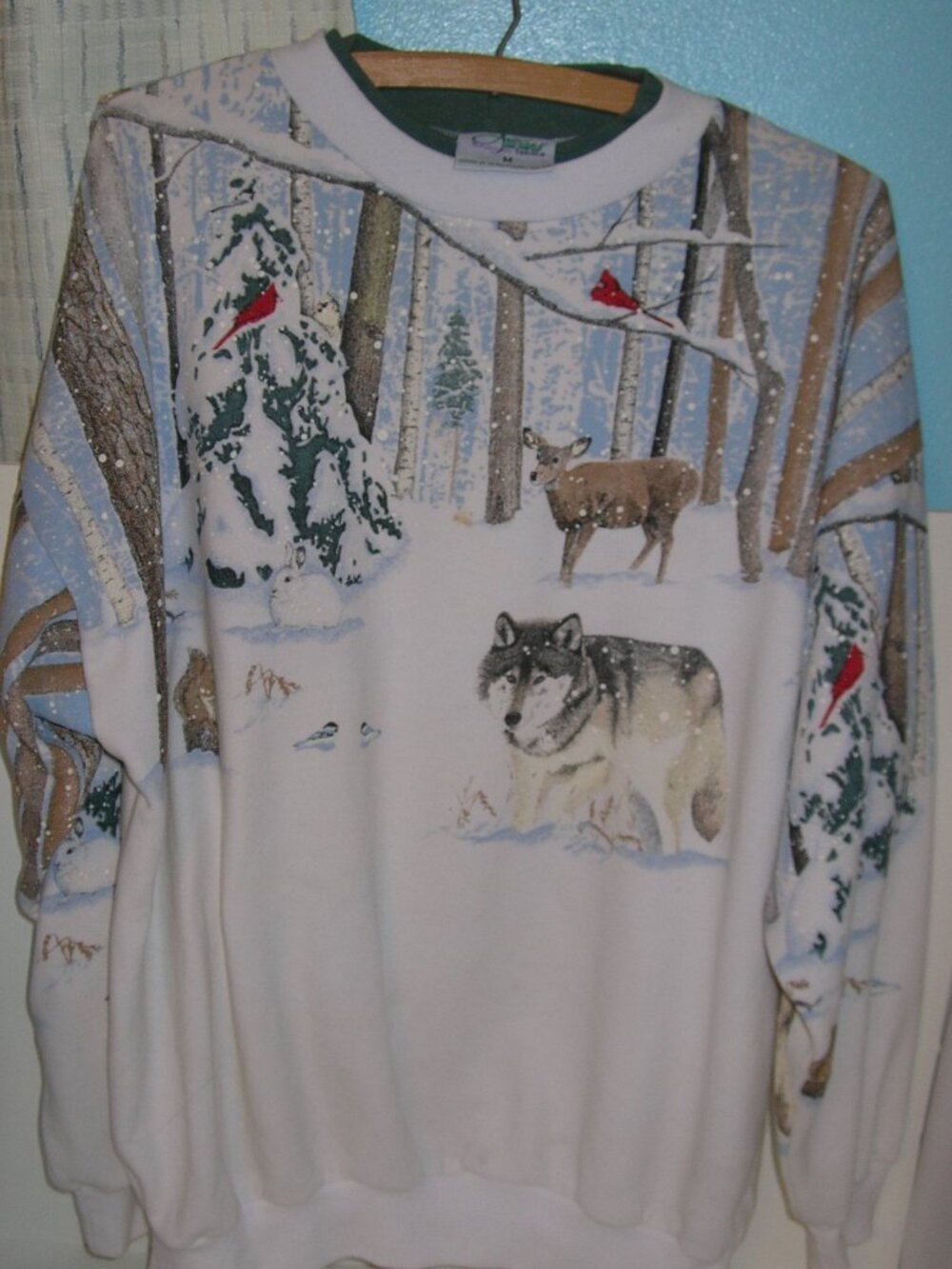 Women's Beautiful White Winter Scene Animals Sweatshirt Artisans Medium 39